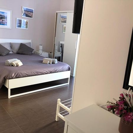 Le Suites Maor Gaeta Rum bild