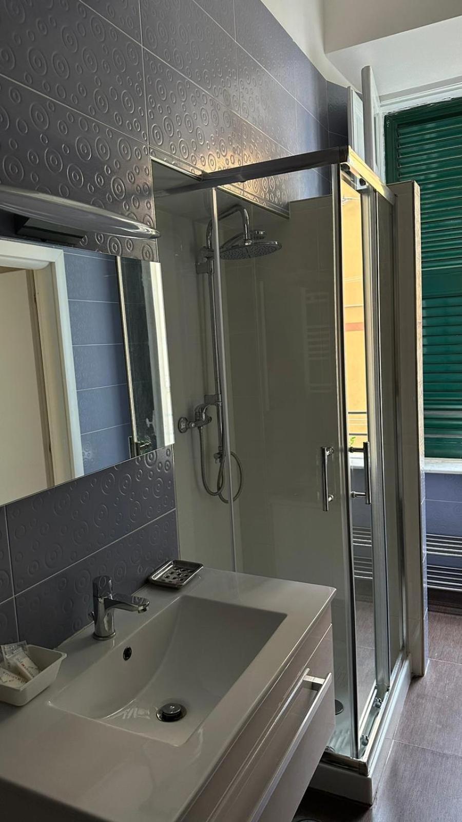 Le Suites Maor Gaeta Rum bild